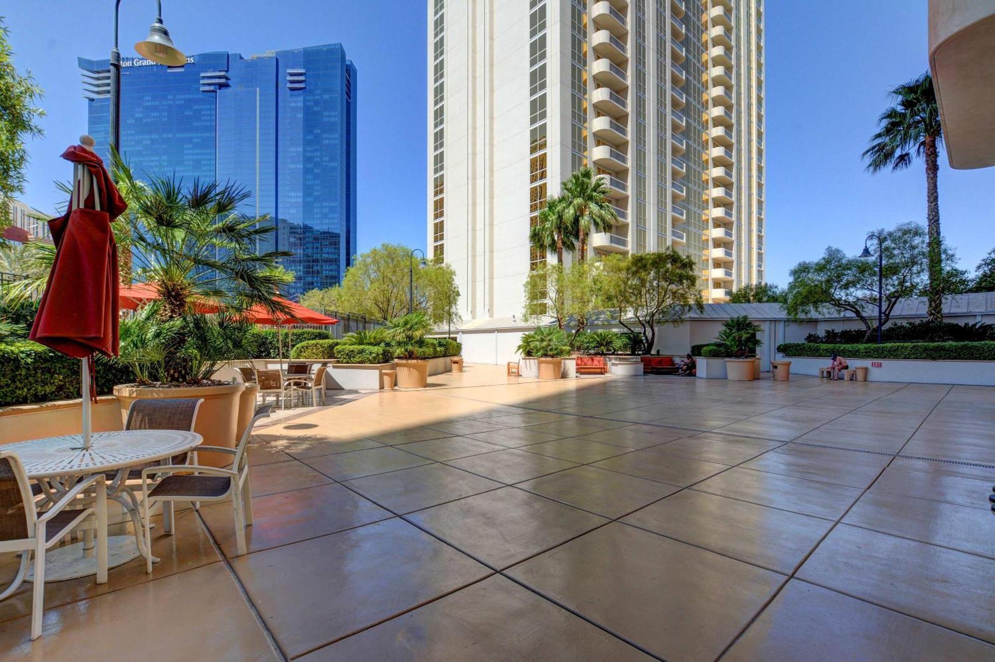 Mgm Signature-25-611 Strip View Jacuzzi Studio Las Vegas Kültér fotó